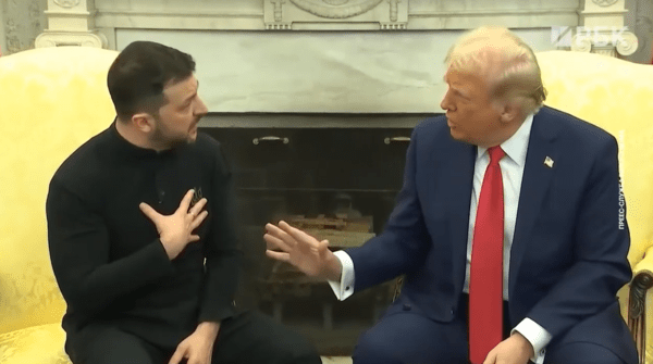 트럼프 대통령과의 정상회담에서 적극적으로 의견을 개진하는 젤렌스키 대통령/사진출처:rbc 영상 캡처