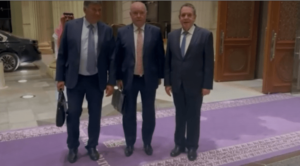 사우디아라비아 리야드에서 열린 미-러 협상에 참석한 러시아 대표단/현지 매체 영상 캡처