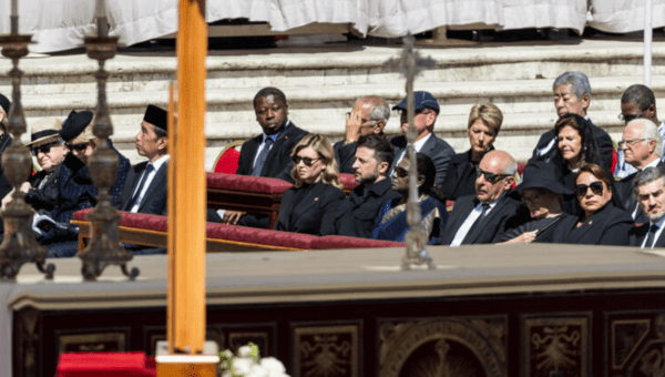 프란체스코 교황 장례미사에 참석한 젤렌스키 대통령 부부/사진출처:우크라 대통령실