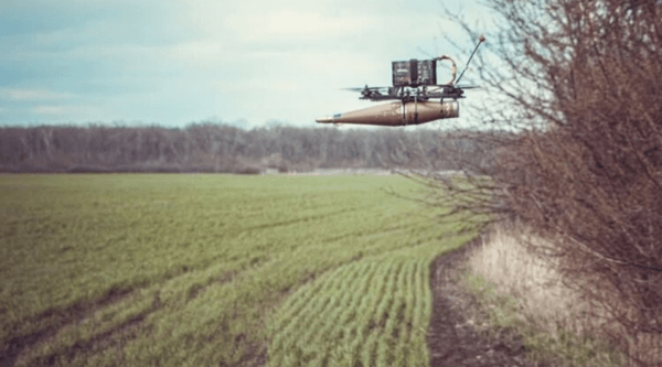 폭탄을 매단 우크라 드론/사진출처:페북 우크라합참 @GeneralStaff.ua