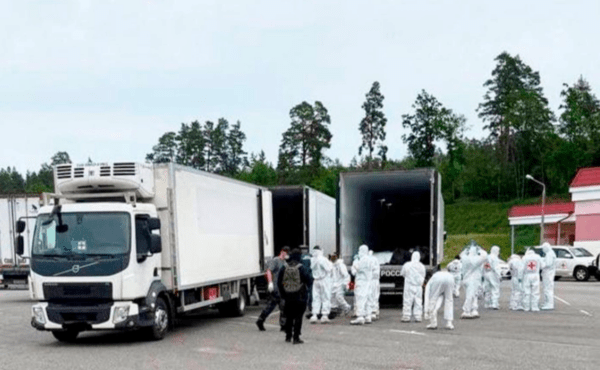 이스탄불 2차 협상 합의에 따라 풀려난 우크라이나군 포로(위)와 전사자 시신 교환 장면/사진출처:우크라 보안국, 텔레그램&nbsp;&nbsp;