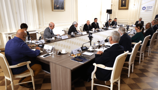 푸틴 대통령과 세계 주요 통신사 대표들과의 만남/사진출처:크렘린.ru