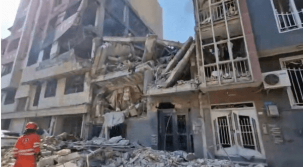 이스라엘의 공습으로 무너진 이란 핵과학자들 주거 지역/텔레그램 캡처