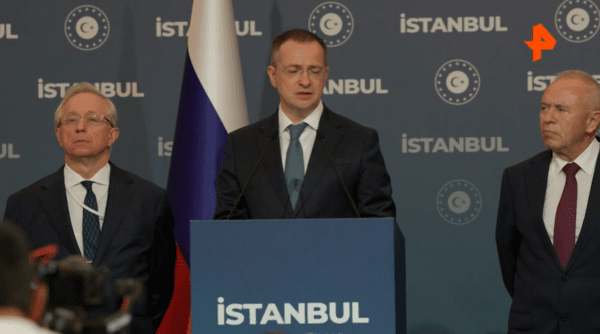 협상 결과를 발표하는 메딘스키 크렘린 보좌관/러시아 렌TV 영상 캡처