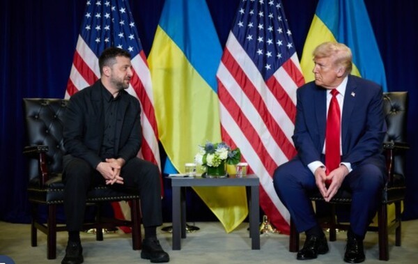 뉴욕에서 정상회담을 가진 젤렌스키-트럼프 대통령/사진출처:우크라 대통령실