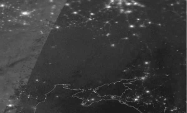 개전후 처음 맞은 겨울 정전사태로 암흑지대로 변한 우크라이나/사진출처:나사 위성 사진