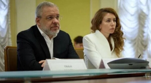 에너지 분야 부패 스캔들로 사임한 게르만 글루셴코 법무장관과 스베틀라나 그린추크 에너지부 장관/사진출처:페이스북