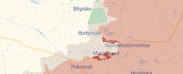 미르노그라드의 위치. 도시 아래쪽(남쪽)과 위쪽에 전투 지역 표시(붉은 색 빗금)이 보이고, 도시 아래로 포크로프스크가 있다. 포크로프스크를 포함한 주변 지역은 이미 주황색(러시아군 점령)으로 변했고, 회색(중립지역)를 맞은 편은 우크라이나 통제지역이다/사진출처:딥 스테이트